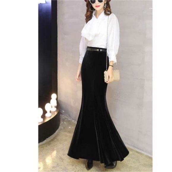 Women's High Waist Bodycon Velvet Fishtail Mermaid Maxi Skirt, Black - Picture 3 of 8
